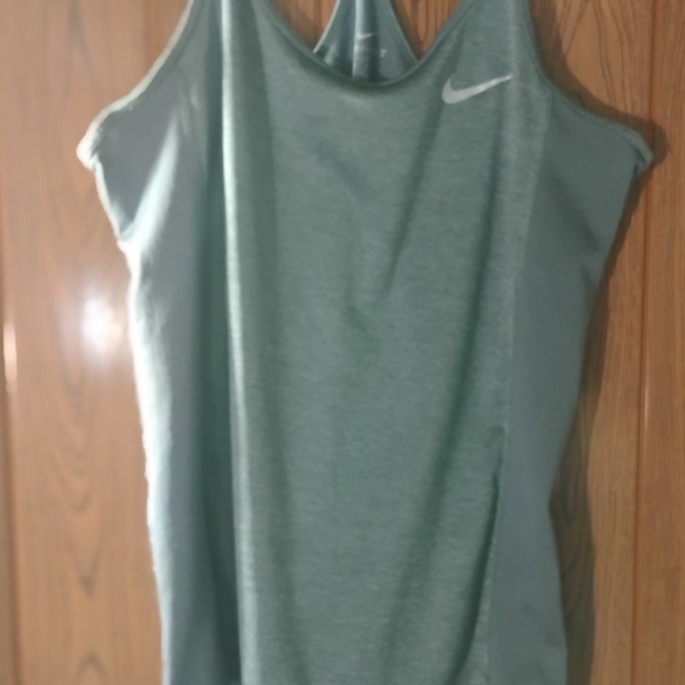 Nike Women's Gray Tank Top